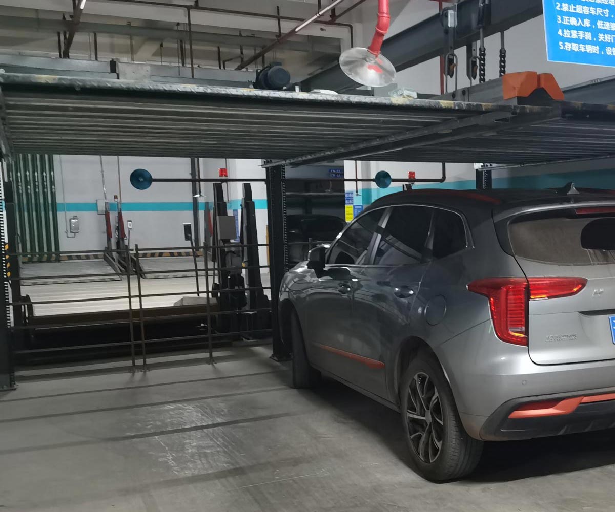 小區家用機械停車位